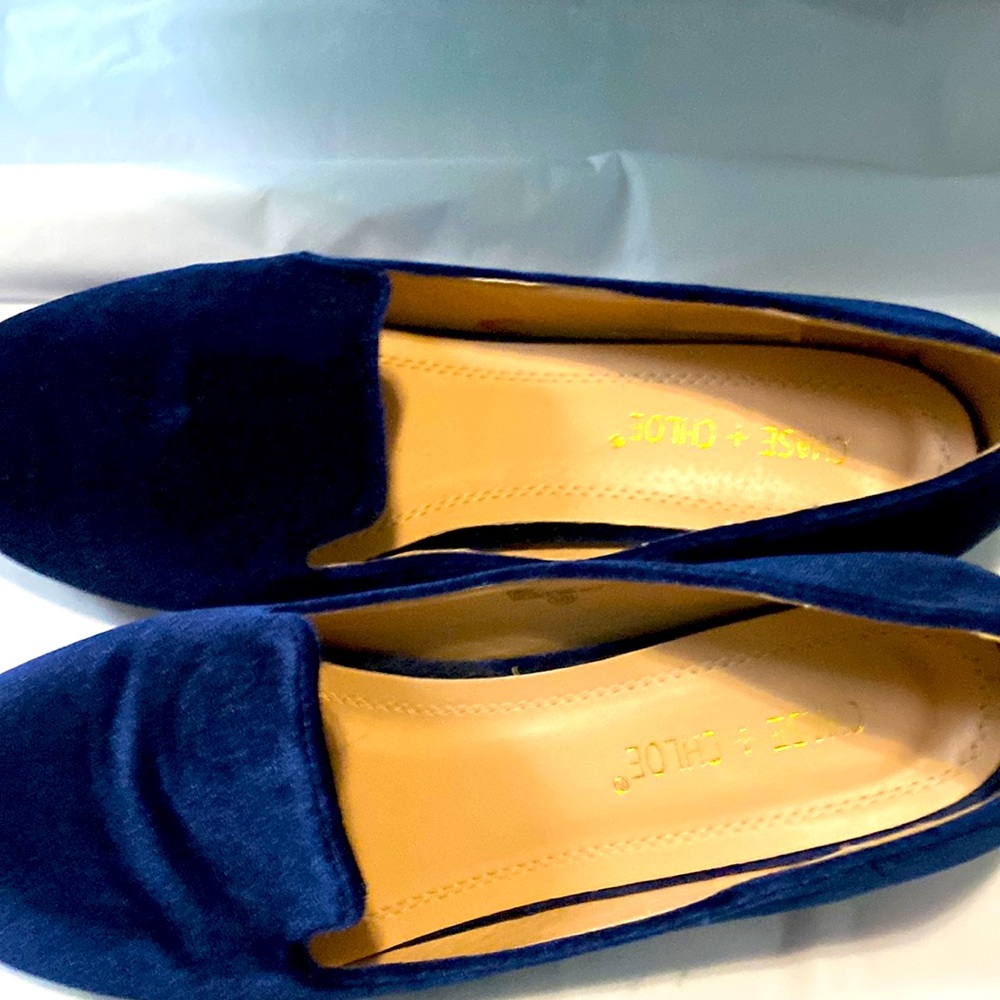Beautiful Suede dress shoes with gold heel size 10
